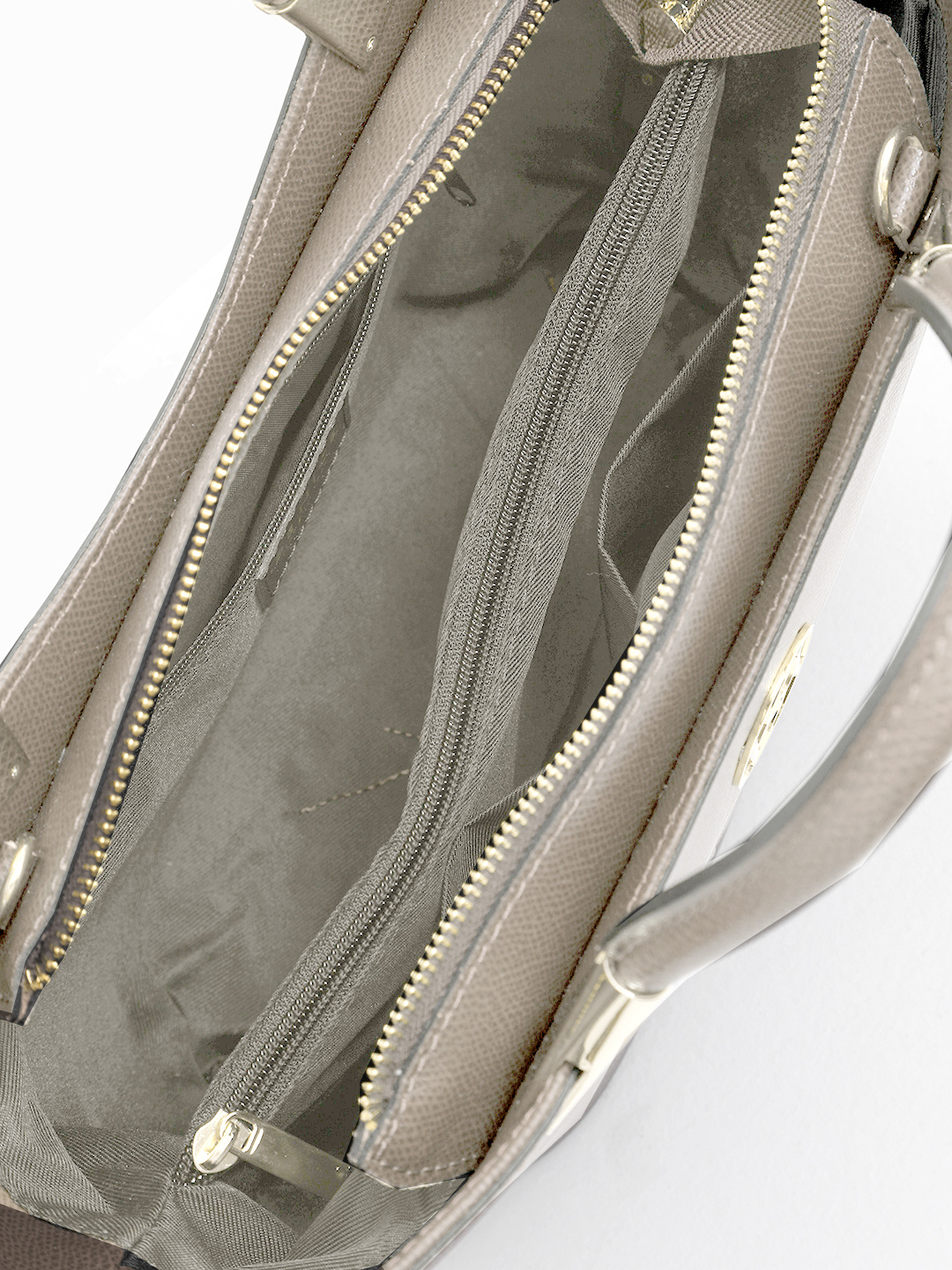 Сумка-лодочка из натуральной кожи цвета тауп с круглой фурнитурой BE NICE