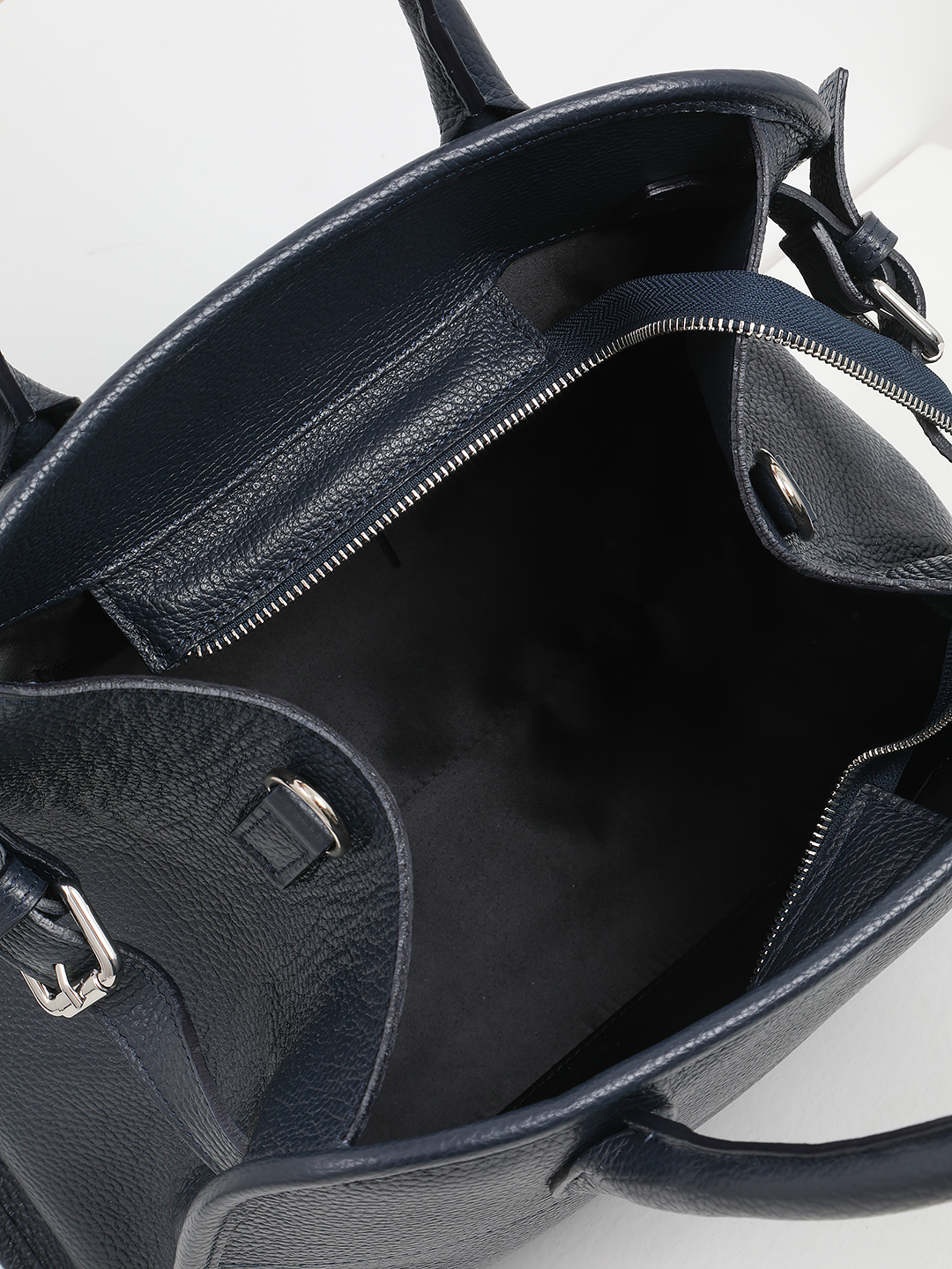 Классическая сумка MARTA с тиснёным логотипом BE NICE в синем оттенке