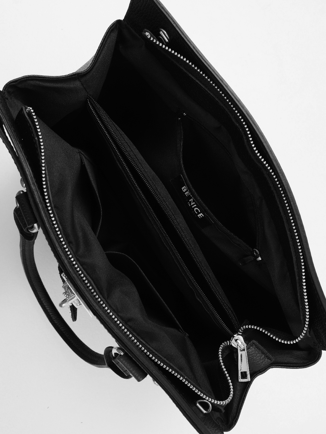 Классическая сумка с фурнитурой-замком от BE NICE из крупнозернистой кожи чёрного цвета