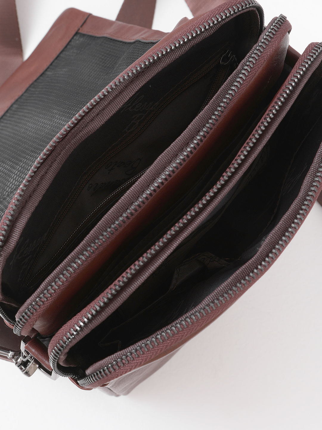 Сумка-планшет с передним клапаном в винтажной коже коричневого цвета от Alessandro Beato