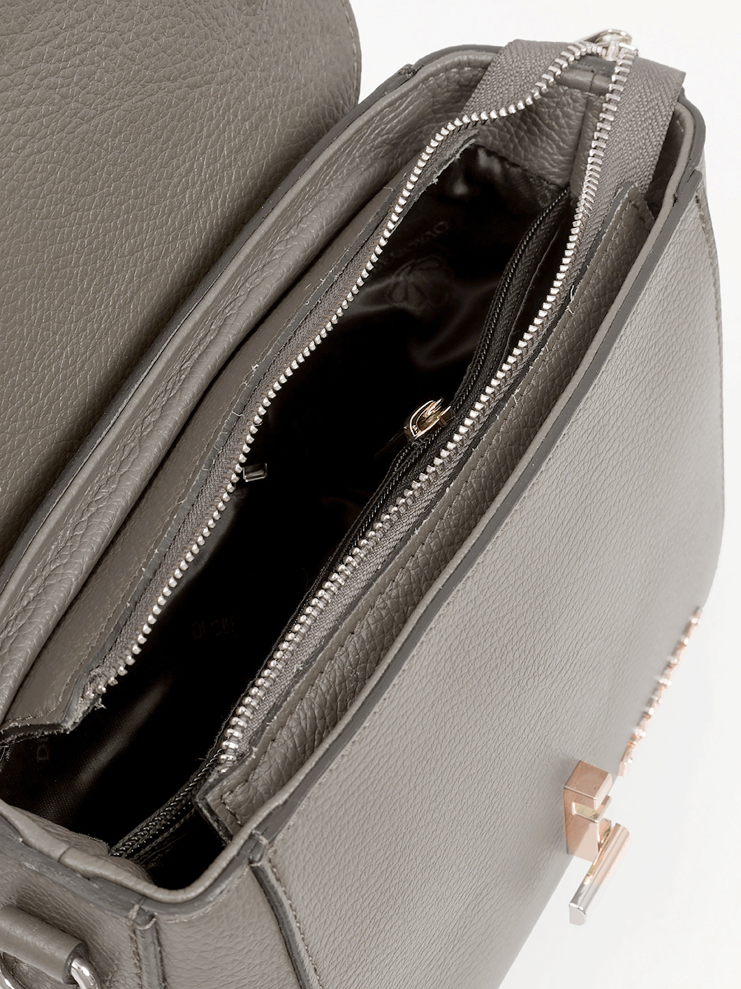 Сумка-сэтчел с поворотной золотистой фурнитурой от Di Gregorio в сером цвете