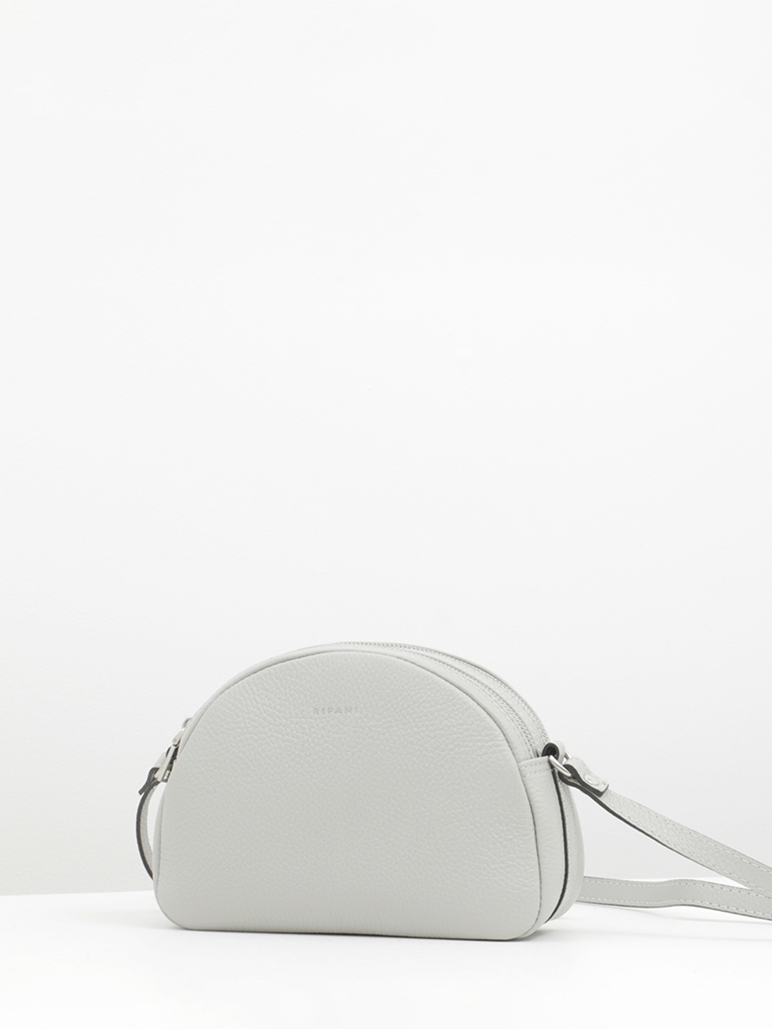 Полукруглая сумка с двумя отделениями от RIPANI жемчужного оттенка