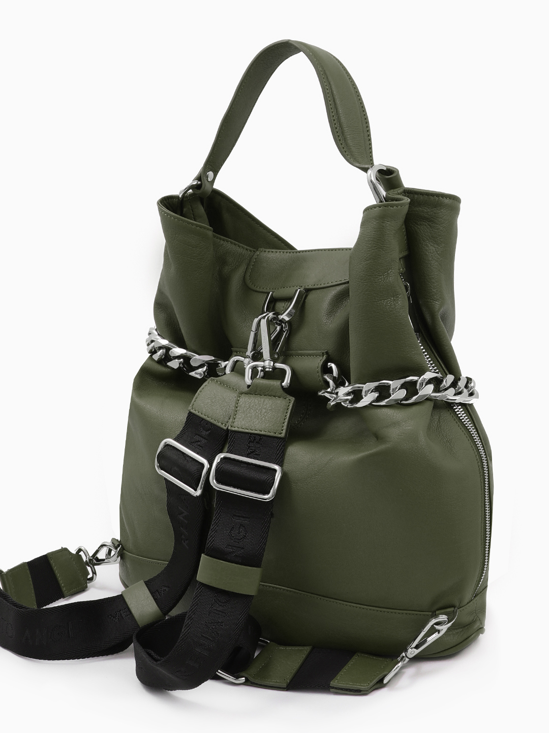 Сумка в форме кисета с декоративно-серебристой цепью от Renato Angi в оливковом оттенке