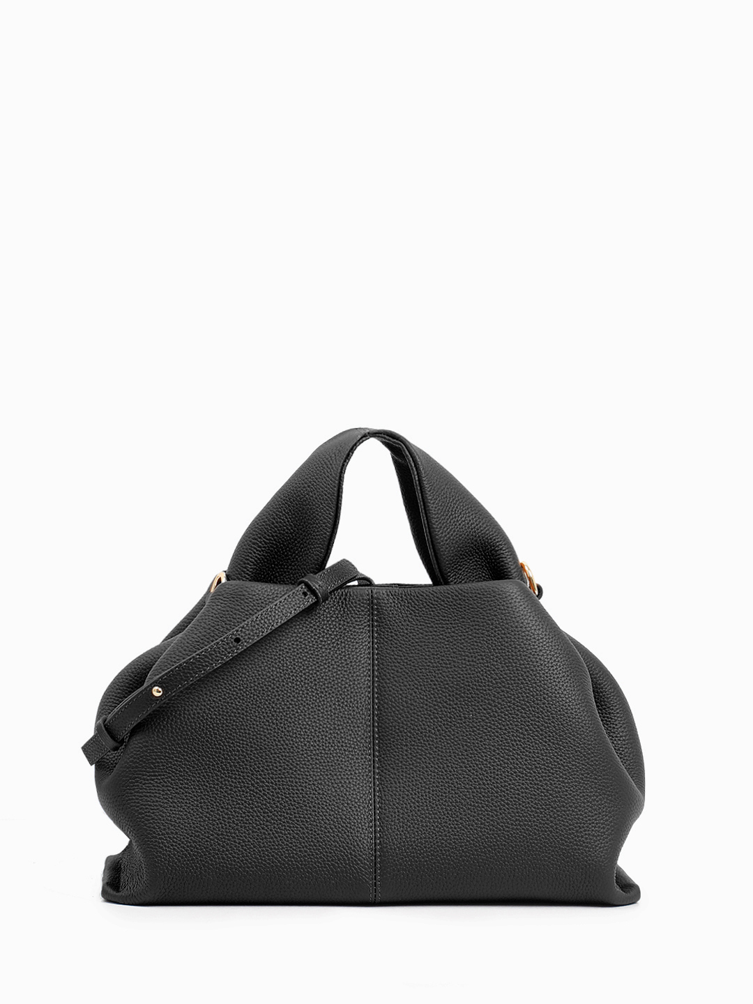 Сумка с широкой ручкой и фирменной строчкой от IVORY в чёрном цвете