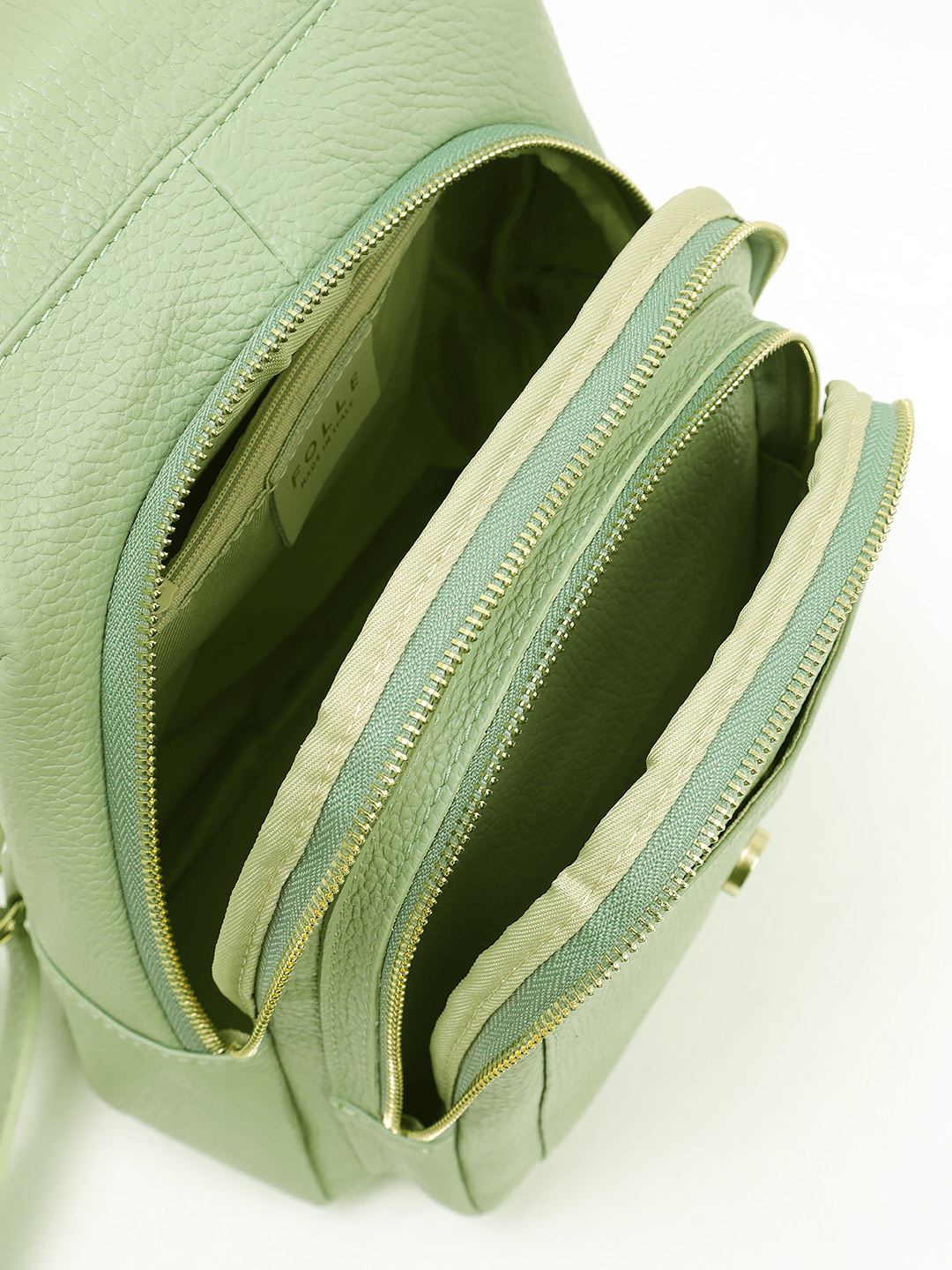 Рюкзак с полукруглым клапаном и круглой фурнитурой FOLLE в салатовом цвете