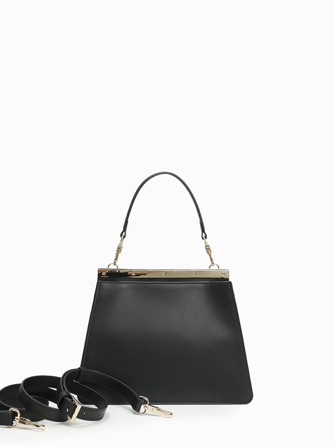 Небольшая сумка трапециевидной формы от Cromia из натуральной черной кожи