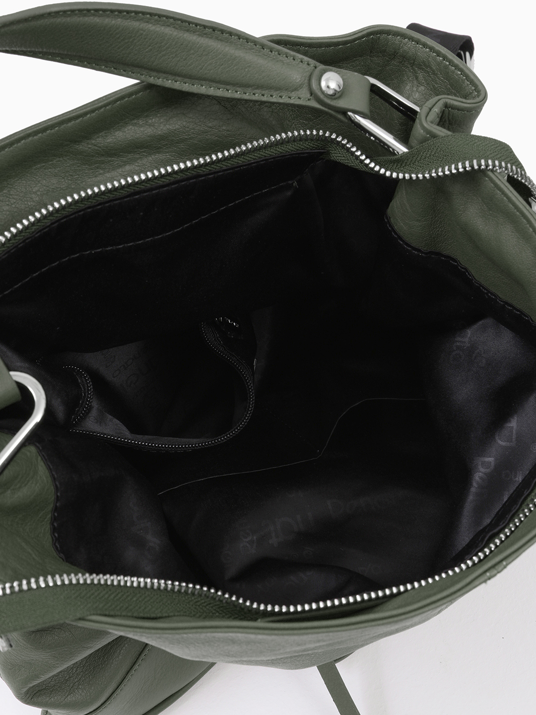 Сумка в форме кисета с декоративно-серебристой цепью от Renato Angi в оливковом оттенке