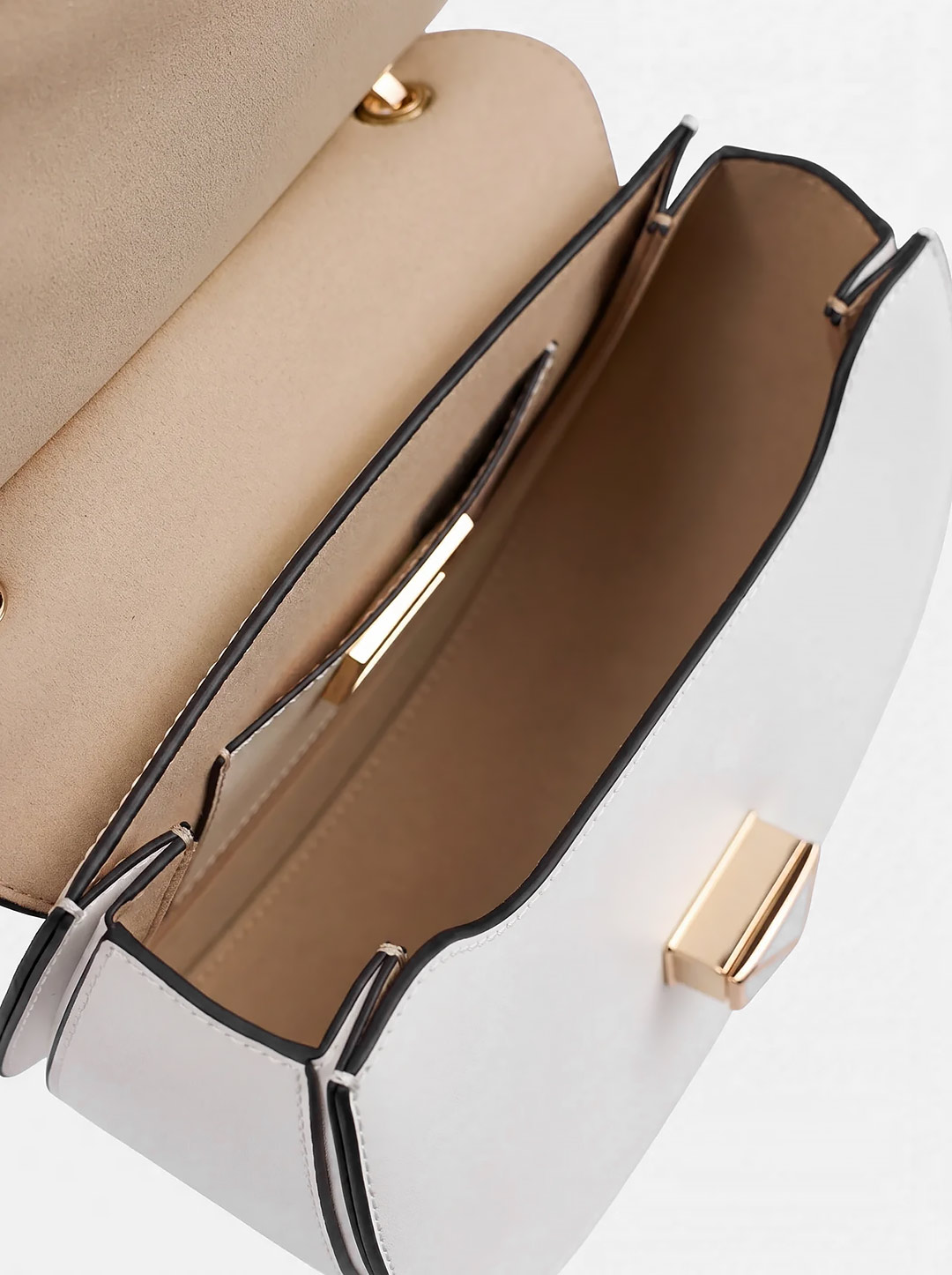 Небольшая сумка полукруглой формы с поворотным замком на фирменной пряжке от Cromia из белой кожи