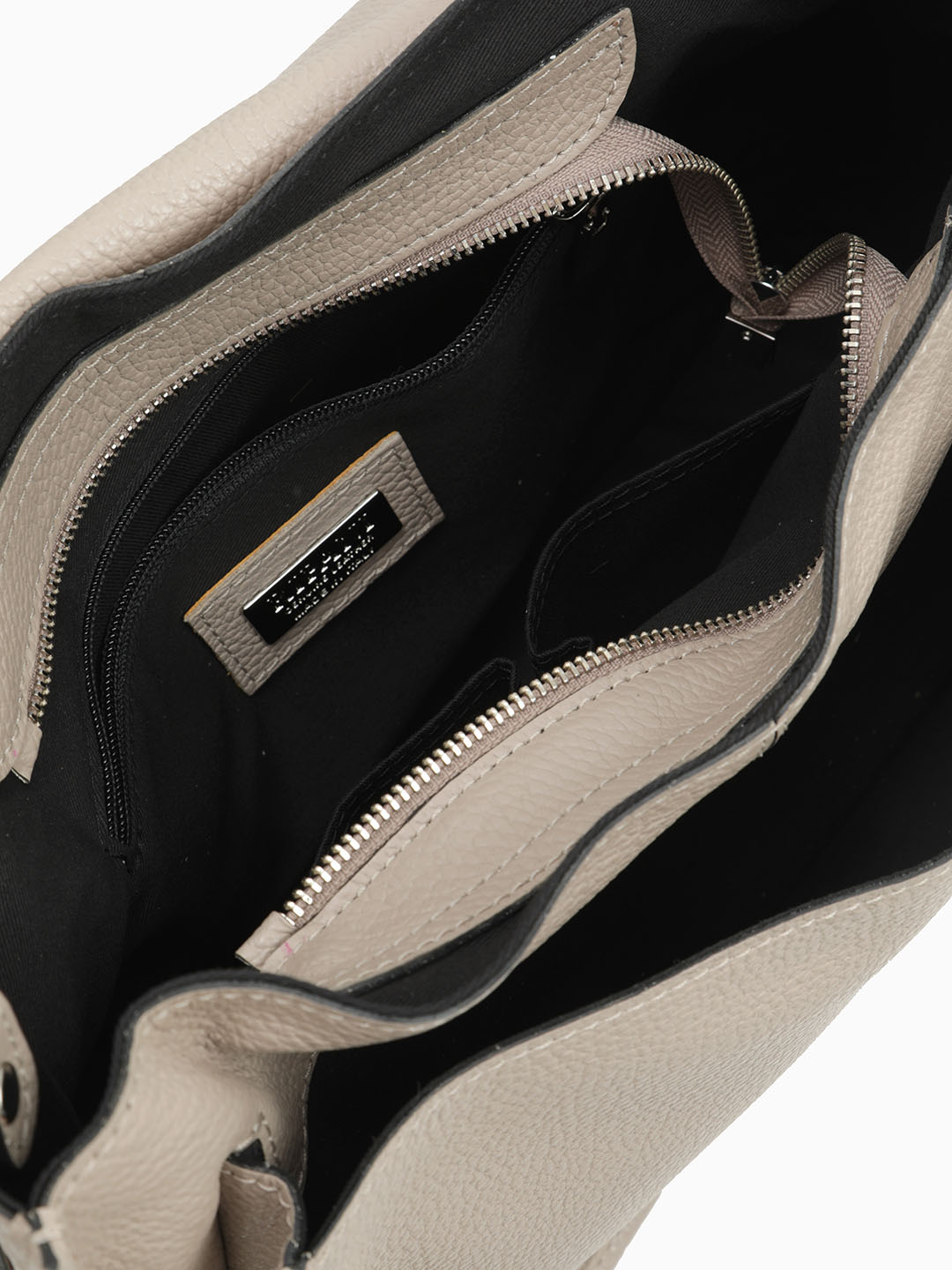 Большая сумка от Ripani из натуральной зернистой кожи бежевого цвета