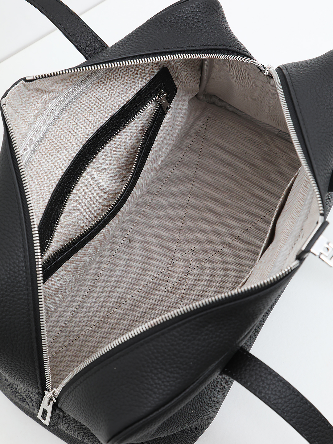 Сумка-тоут с фурнитурой с замком с ключами от IVORY в чёрном цвете