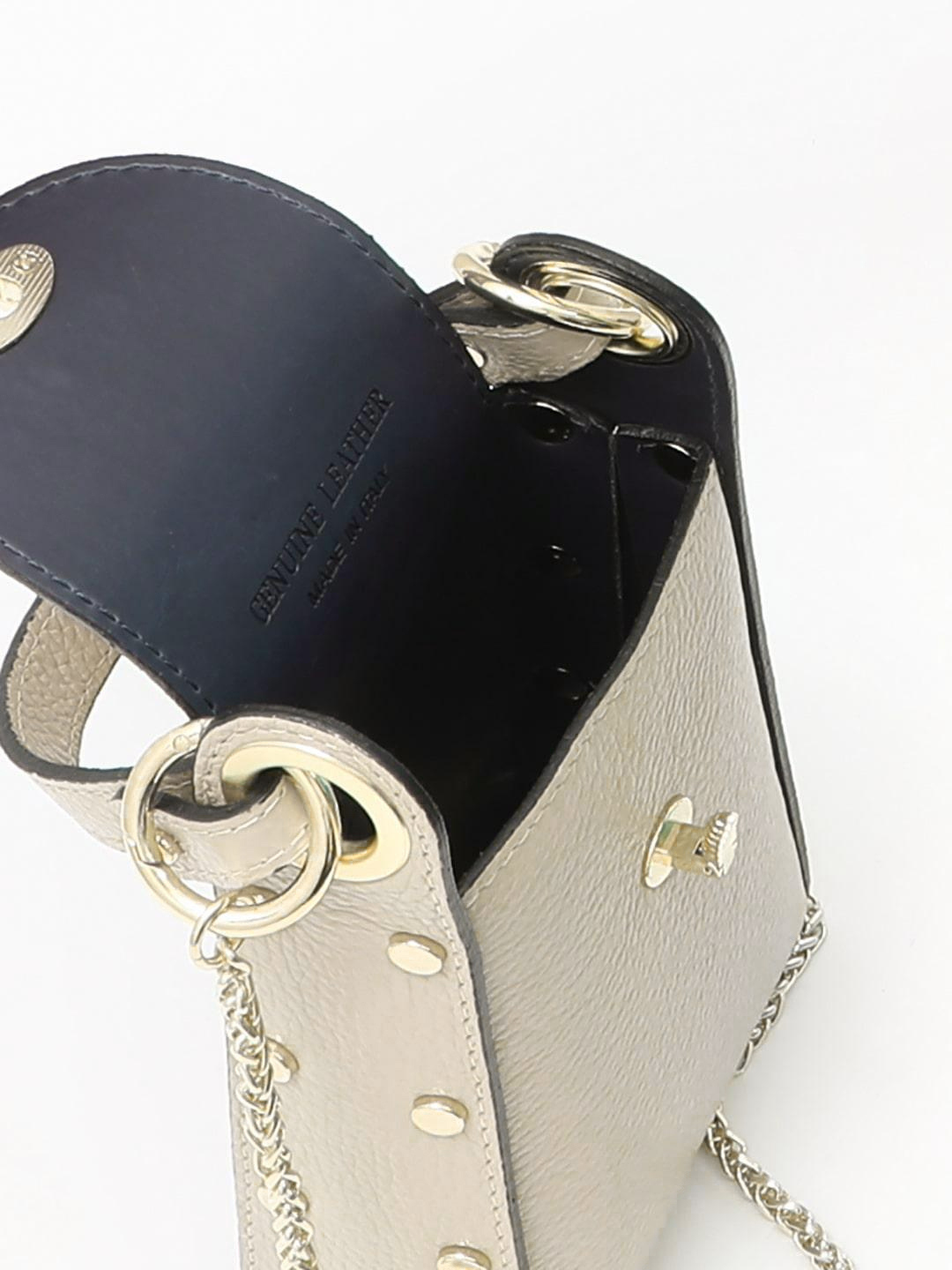 Мини-сумка "Венера" с цепью и застежкой-пчелой от FOLLE из кожи бежевого цвета