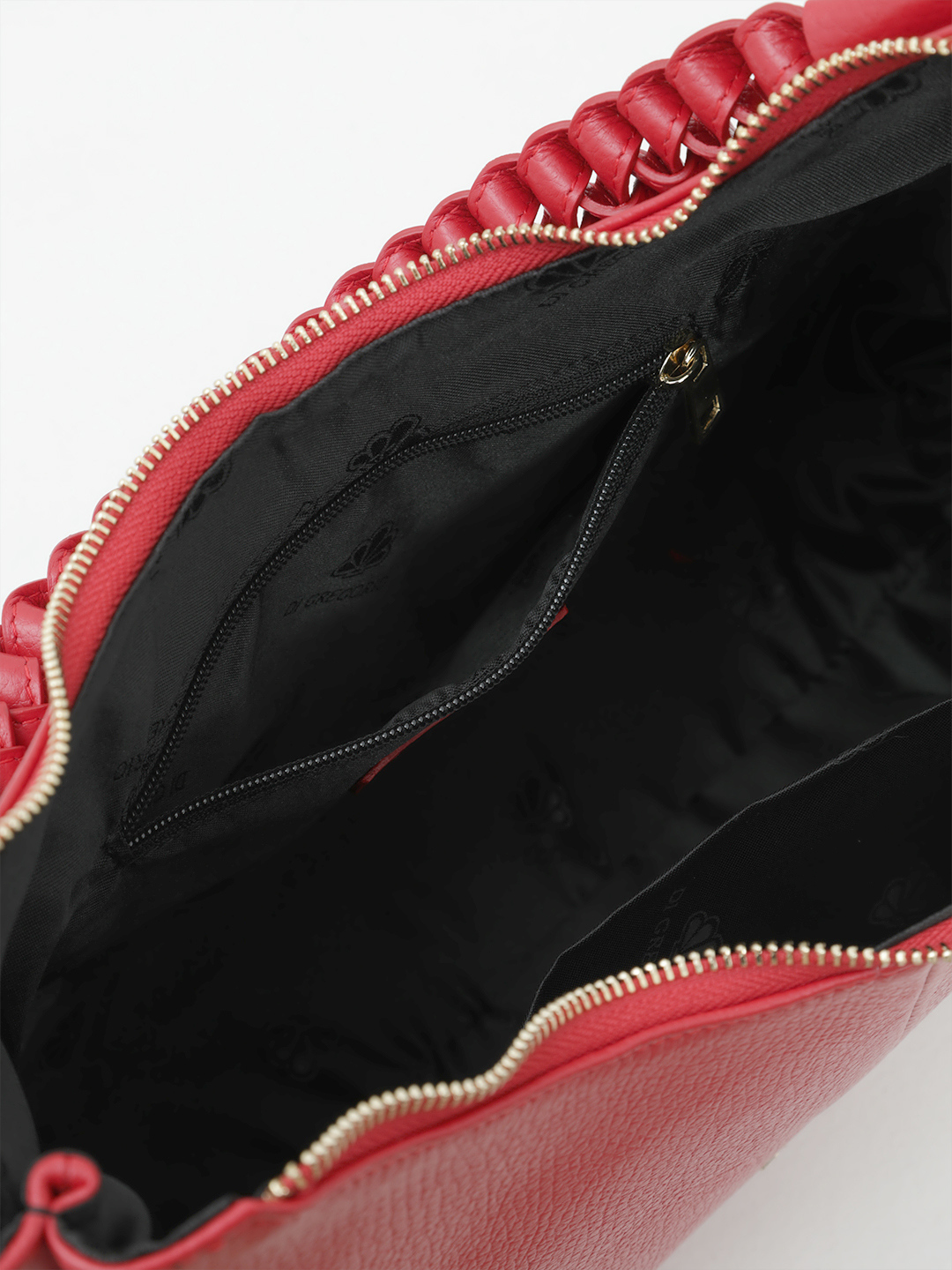 Хобо с плетёной ручкой от Di Gregorio в красном цвете