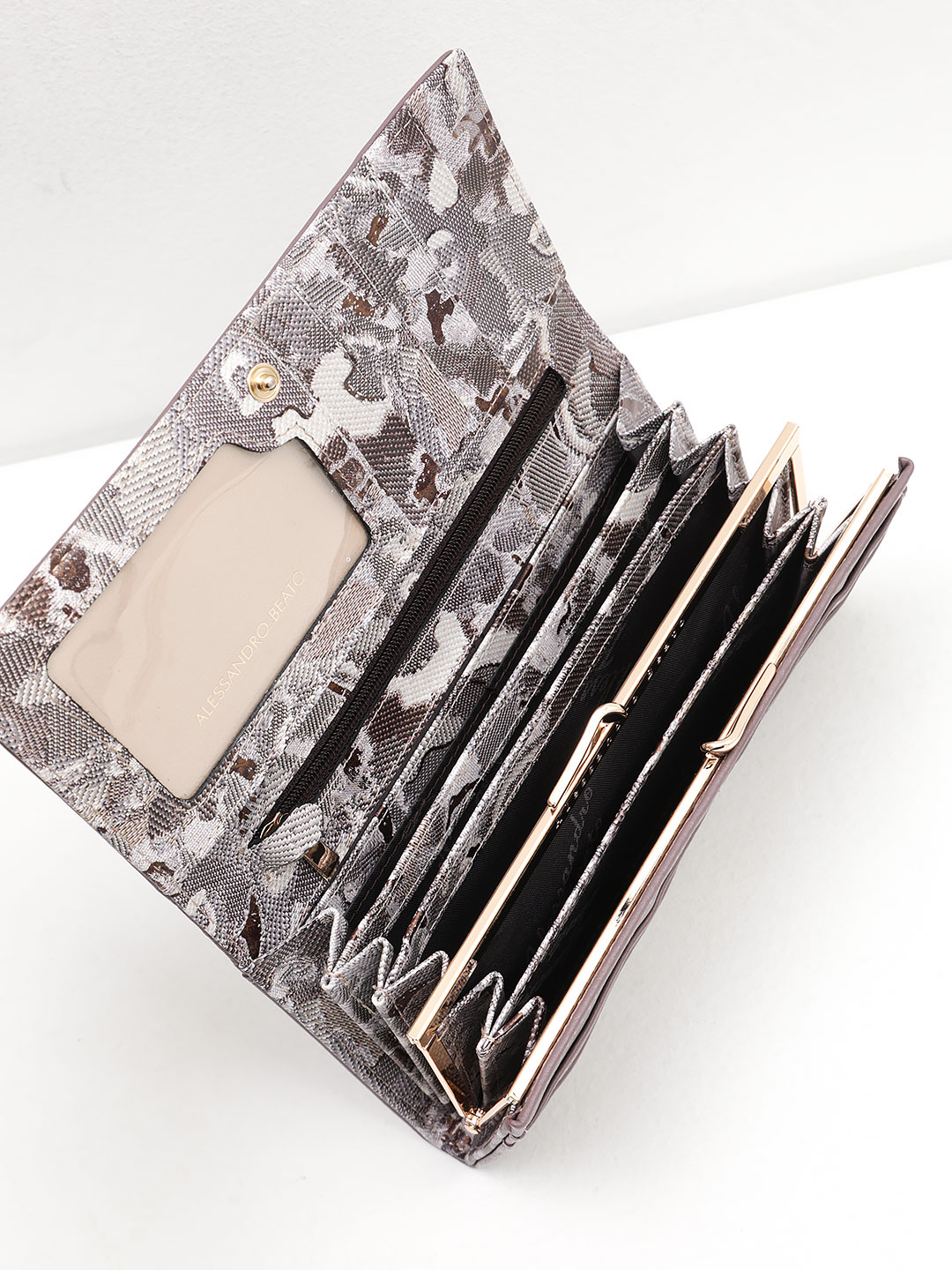 Прямоугольный кошелёк от Alessandro Beato из натуральной кожи лавандового цвета с внутренним принтом