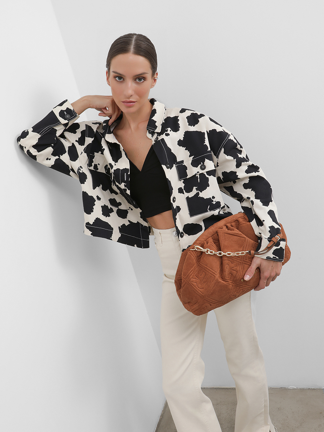 Мягкая сумка-клатч POUCH из экозамши рыжего цвета с выбитым логотипом ERMANNO FIRENZE