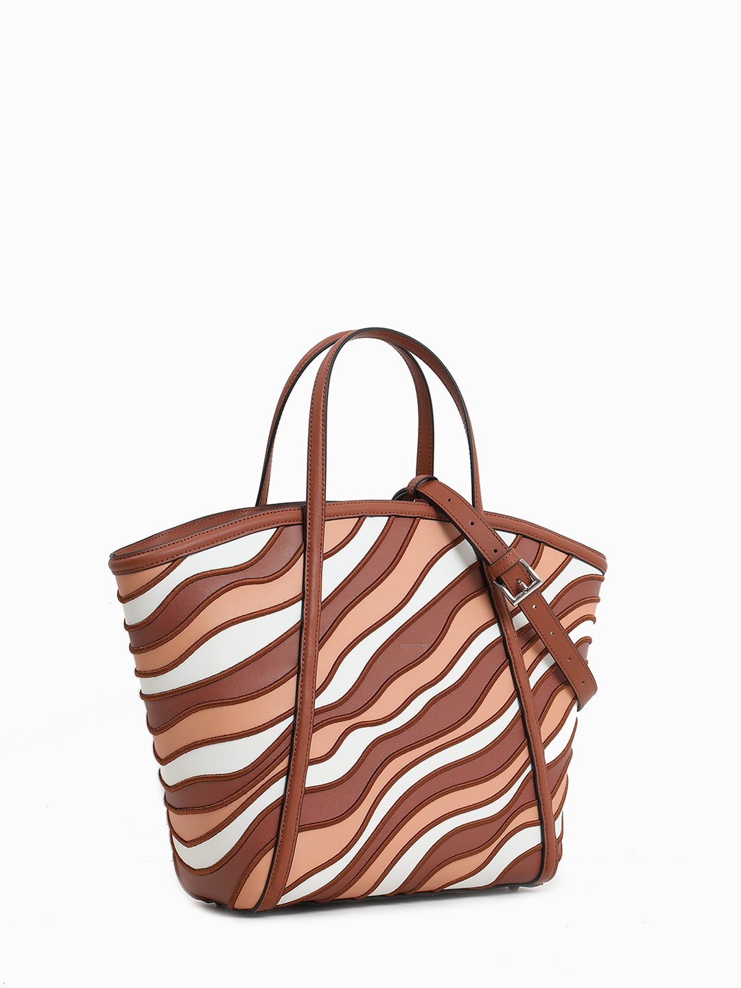 Сумка-трапеция в размере М с объёмным узором от CROMIA в ореховом оттенке