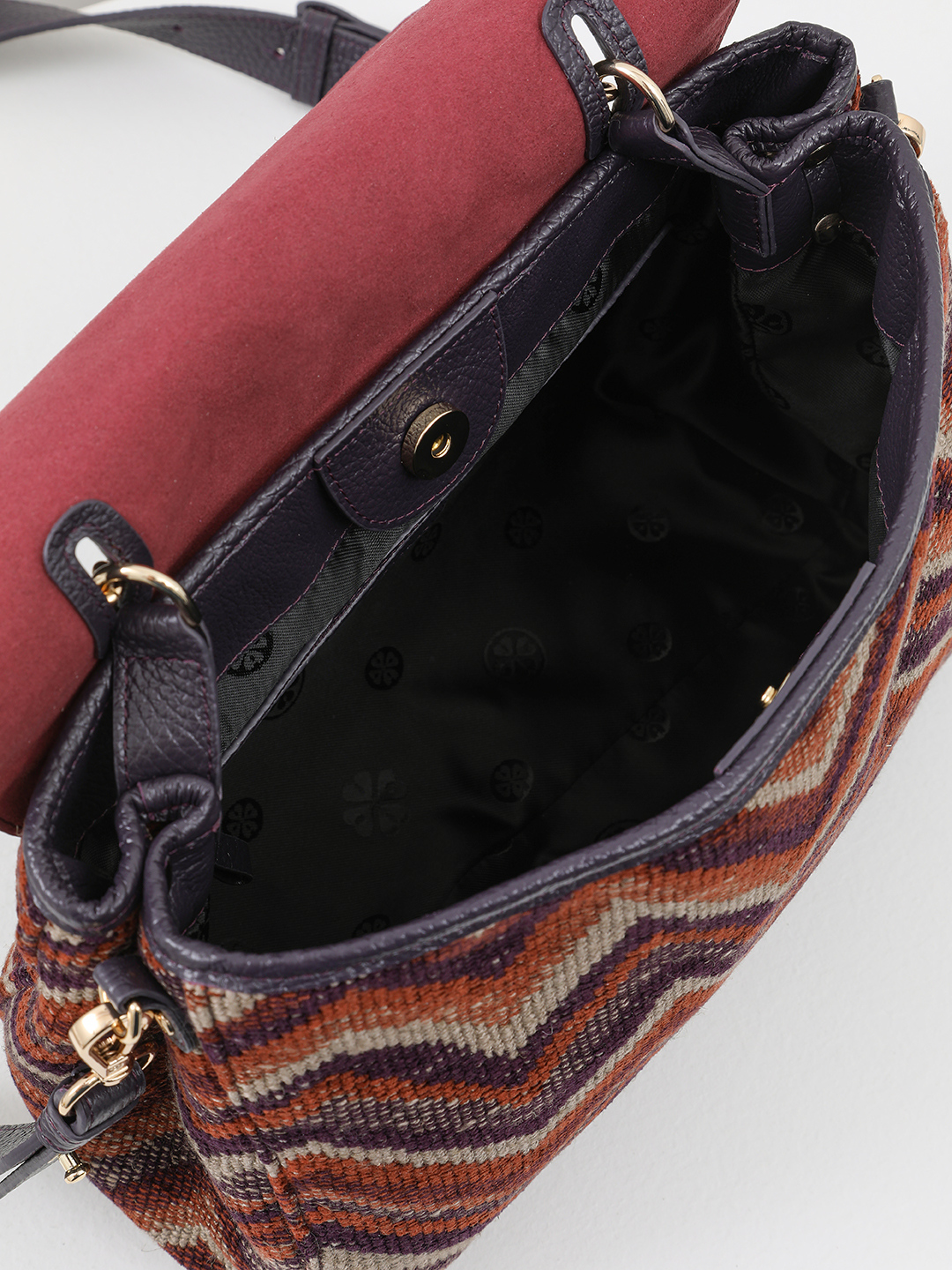 Cэтчел с головой леопарда и геометричным узором от KELLEN баклажанового оттенка