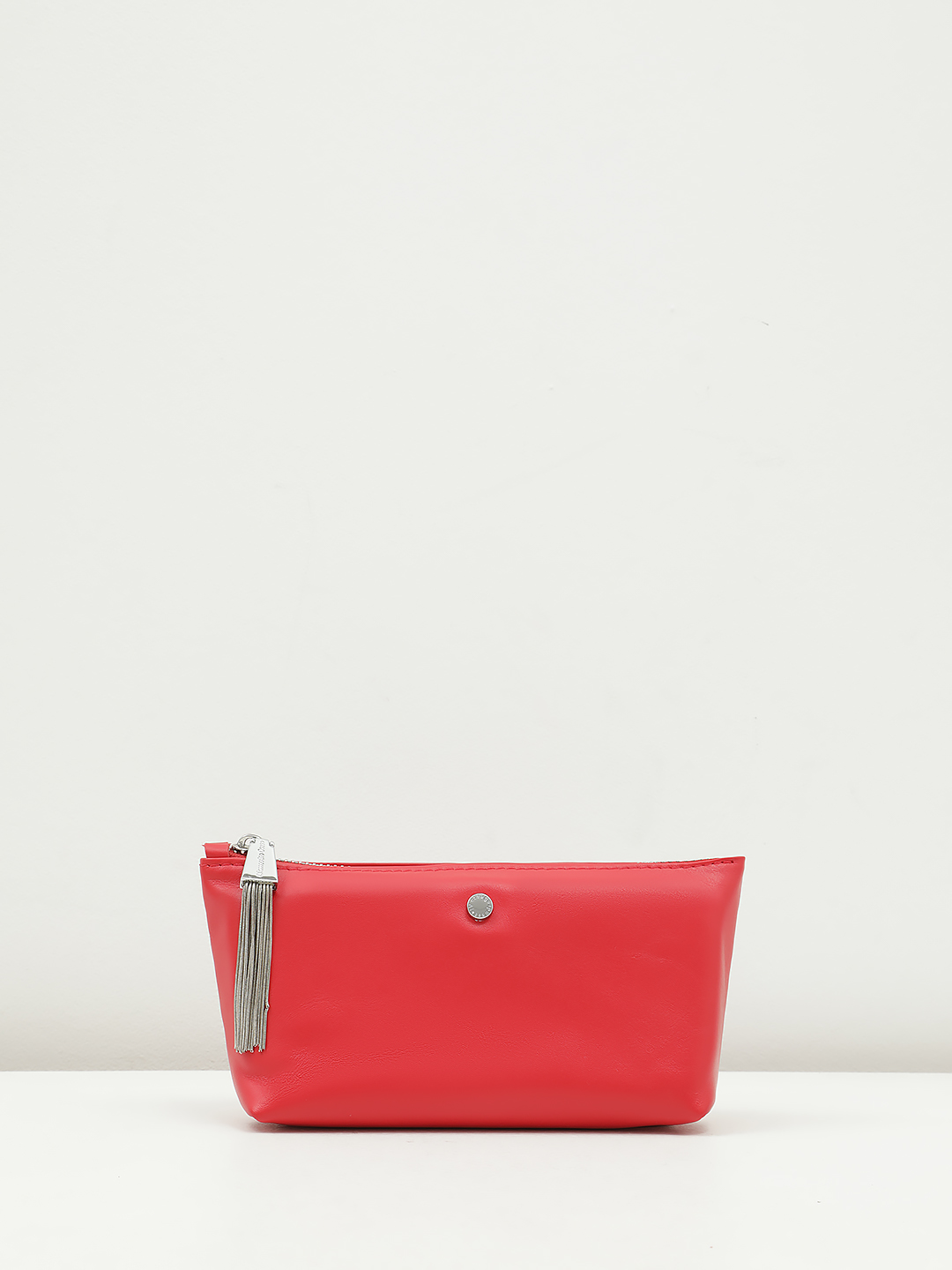 Косметичка от Alessandro Beato из гладкой натуральной кожи красного цвета