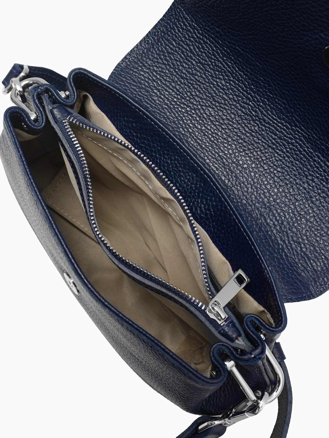 Сумка через плечо от Be Nice с логотипом на клапане из натуральной кожи синего цвета