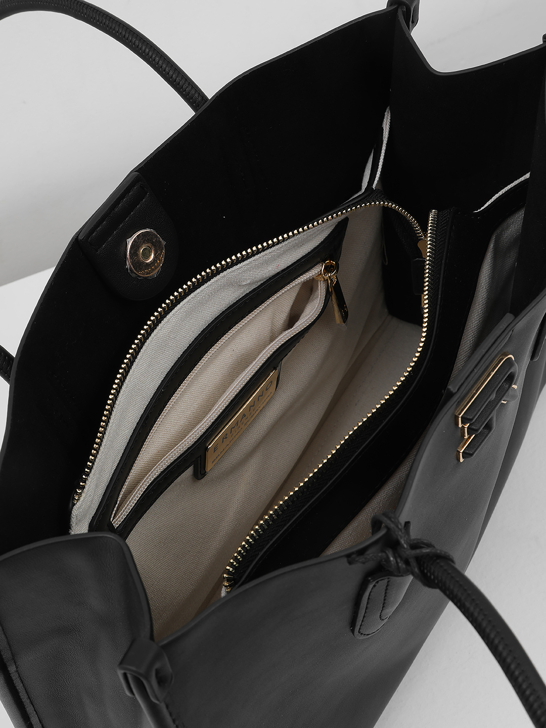 Чёрный шоппер с двумя длинными ручками от ERMANNO FIRENZE