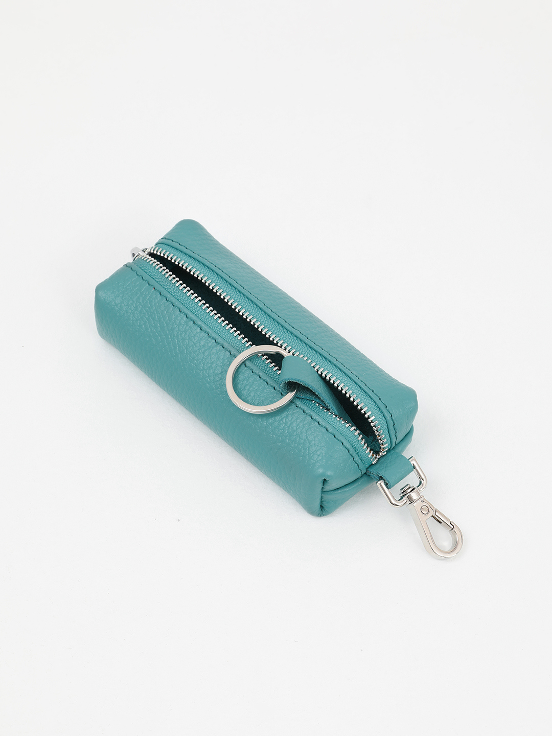 Ключница в бирюзовом цвете от Alessandro Beato из натуральной кожи с серебристой фурнитурой