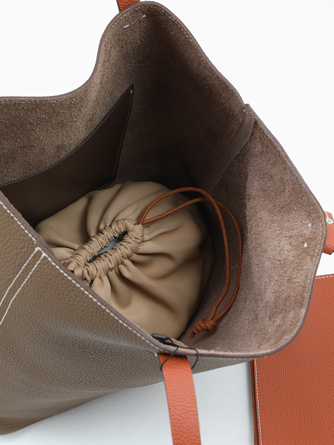 Сумка-шоппер с текстильным мешком для мелочей от IVORY в оттенке тауп