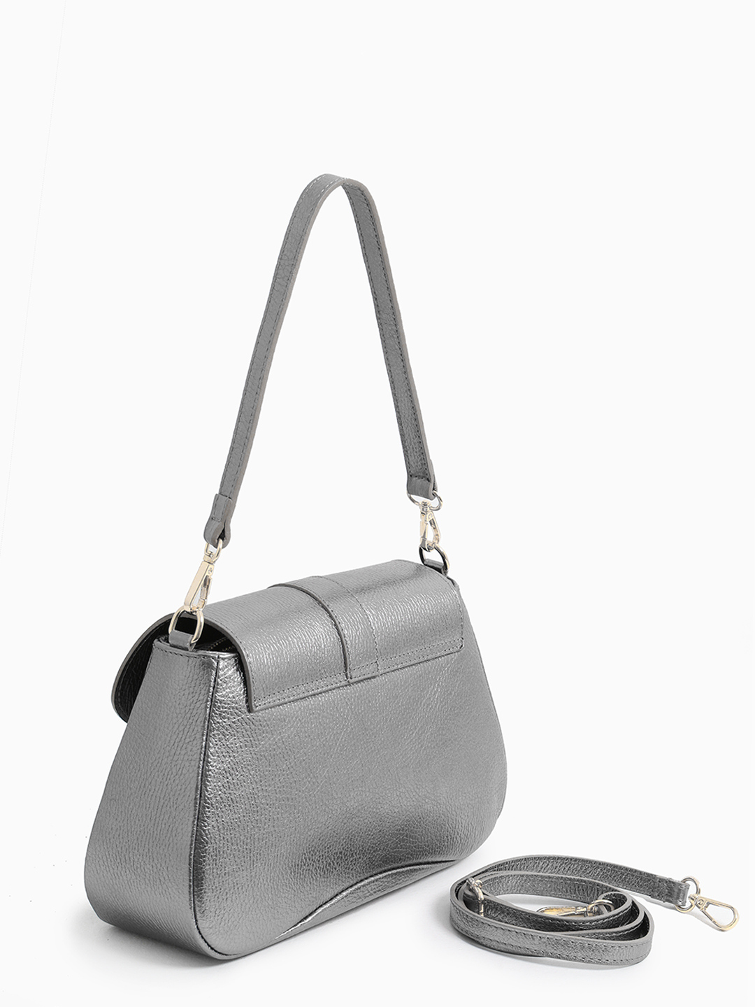 Сумка-багет "Adelina" с именным штампом BE NICE металлизированного серебристого оттенка