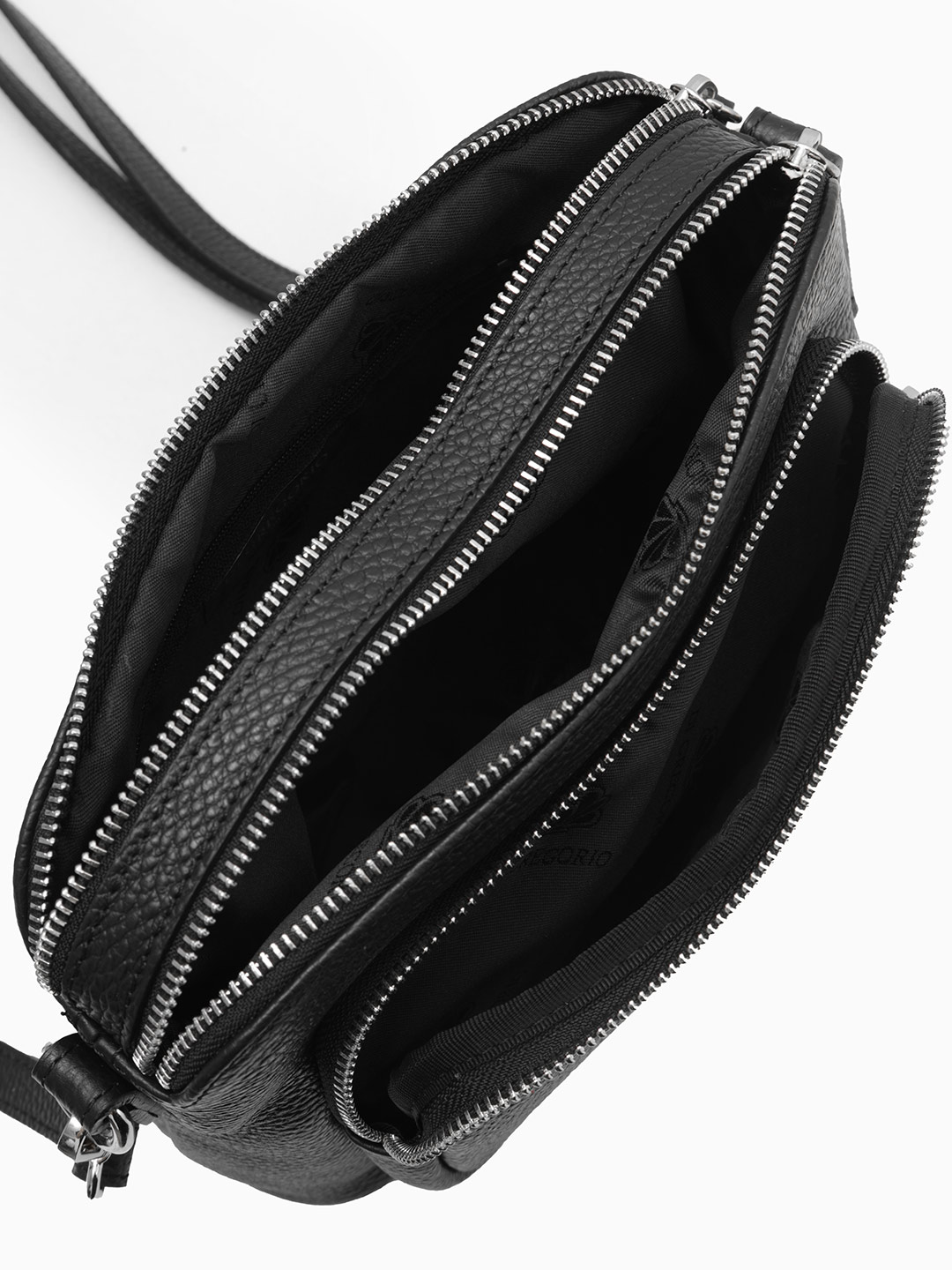 Небольшая прямоугольная сумка через плечо с передним карманом на молнии от Di Gregorio из черной натуральной кожи