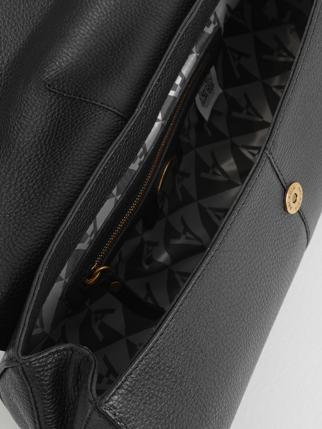 Чёрный сэтчел CALIPSO от ARCADIA в размере M